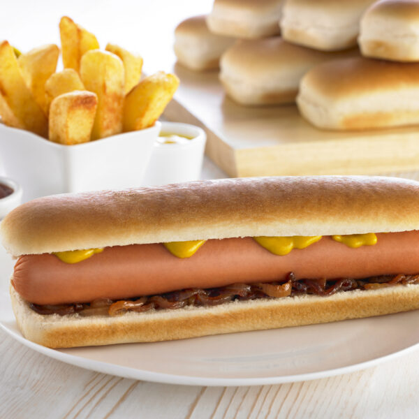 20074-pan-hotdog-21cm-en-plato